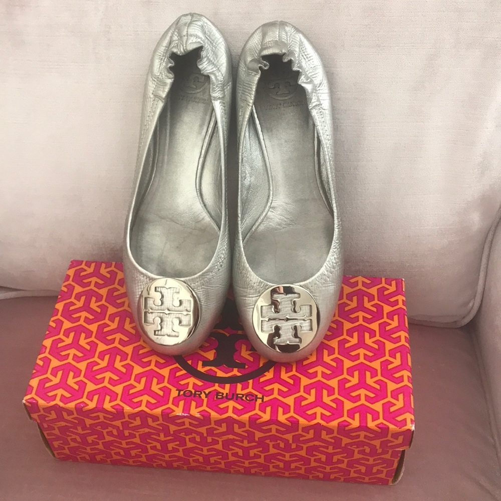 Tory Burch Metallica Leather Reva